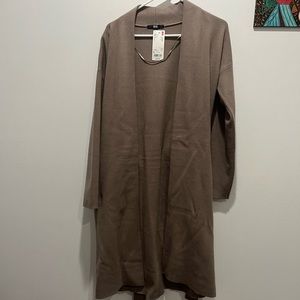 UNIQLO beige cardigan